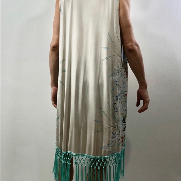 Sleeveless Floral Printed Long Cardigan - Picture 5 of 7